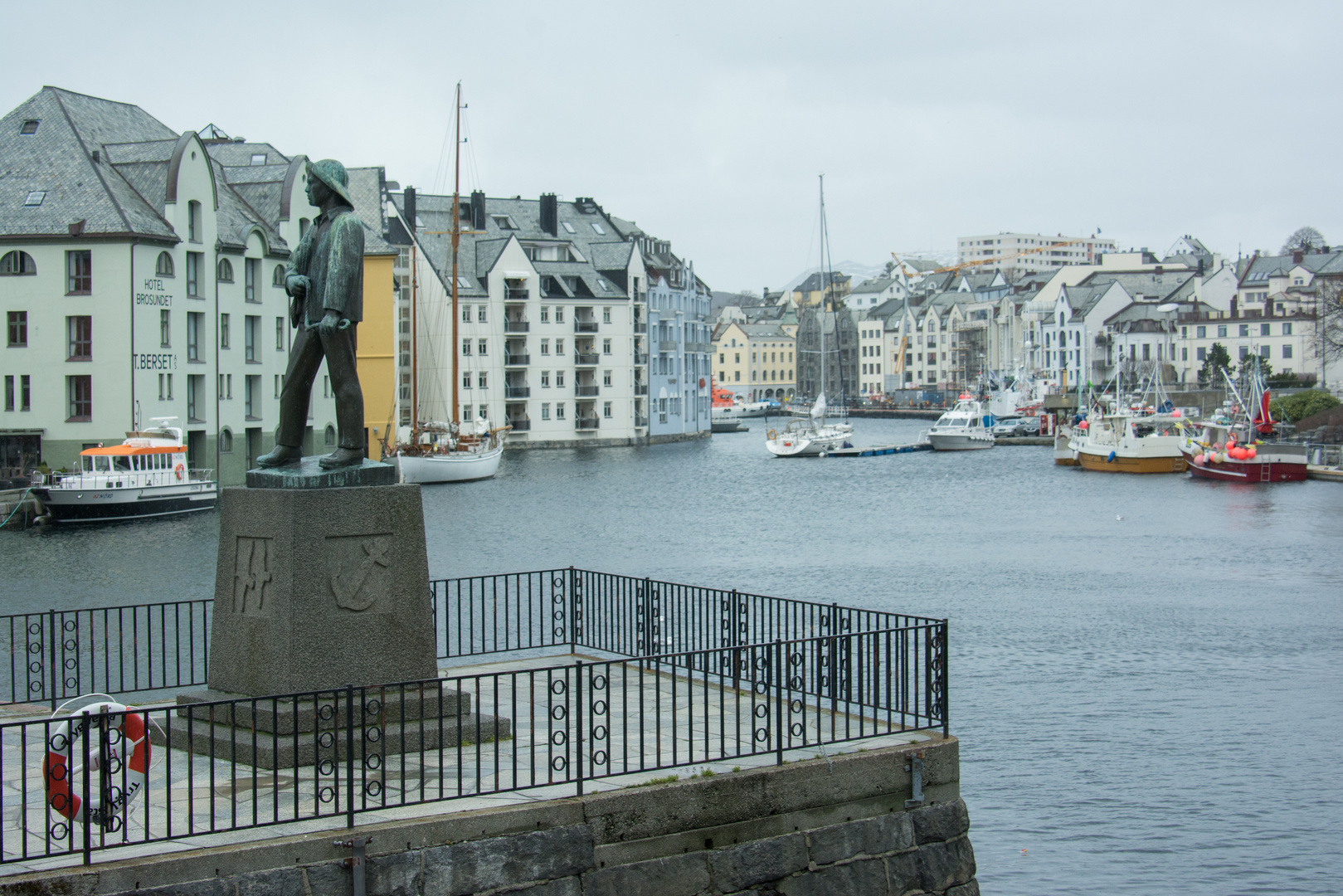 Hunting the Light: Norwegen März 2015, Ålesund