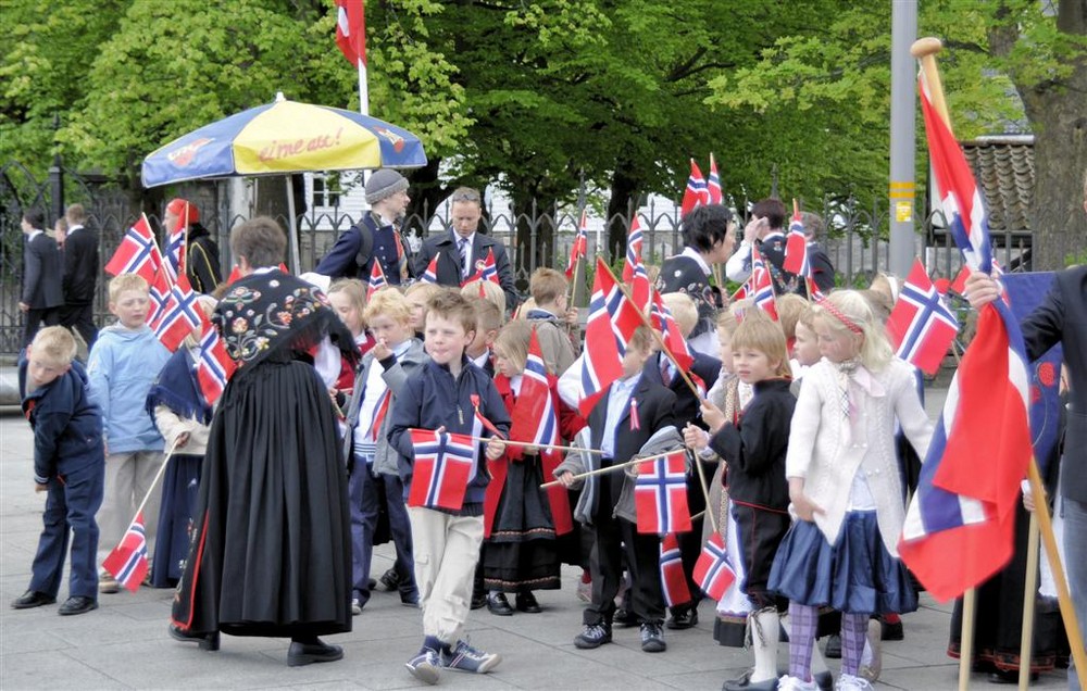 Hurra Norge - Gratulerer med 17. Mai fra Stavanger – 09