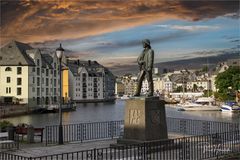  Hurtigrute gegen Norden ... Ålesund