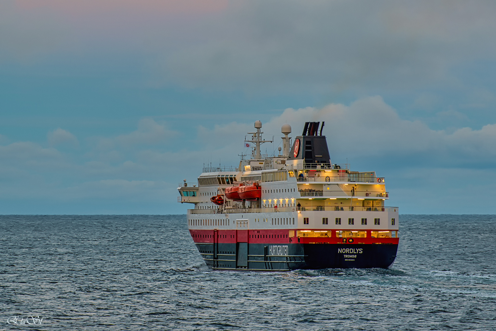 HURTIGRUTEN