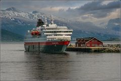  Hurtigruten Norwegen