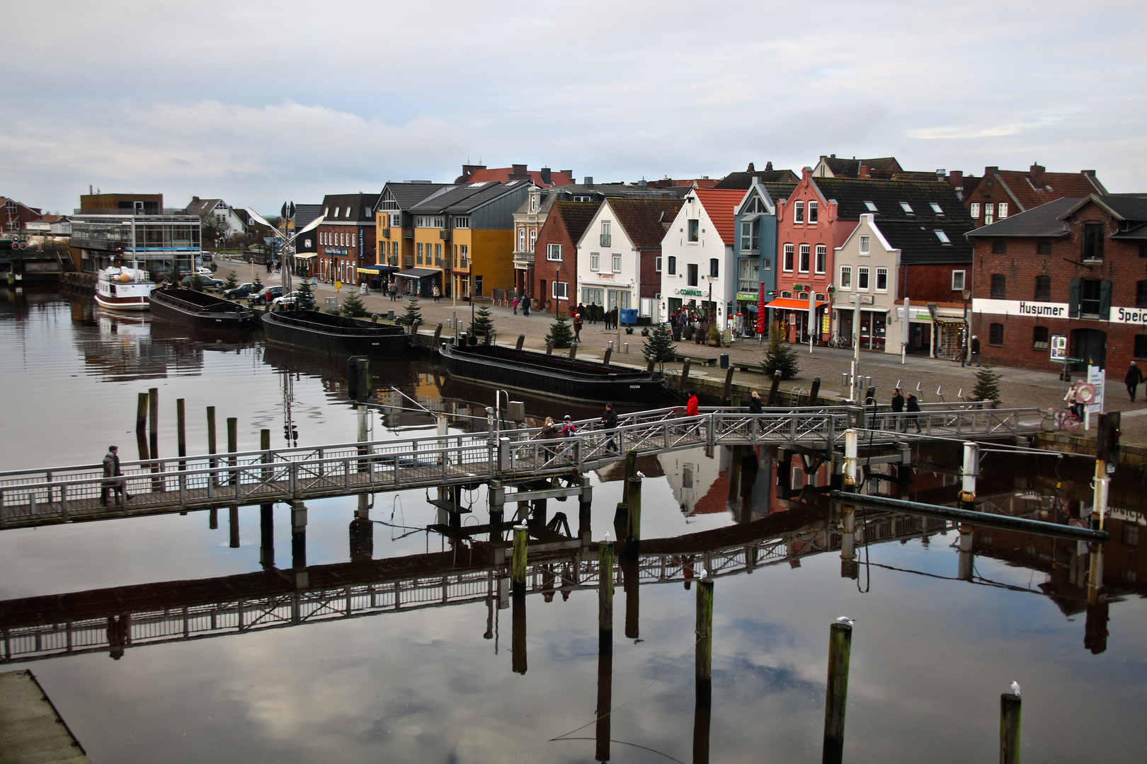 Husum - Blick auf den Binnenhafen...