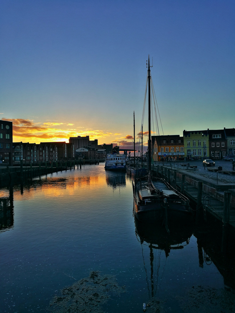 Husum zur blauen Stunde