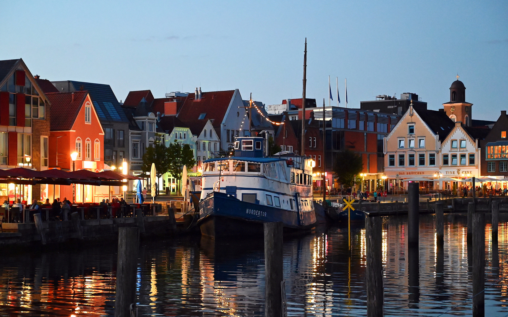 Husumer Binnenhafen am späten Sommerabend