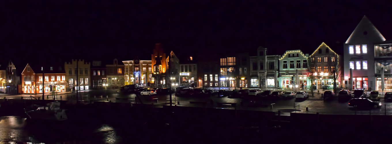 Husumer Binnenhafen bei Nacht