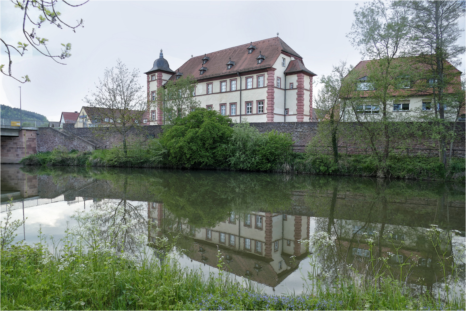 HUTTENSCHLOSS