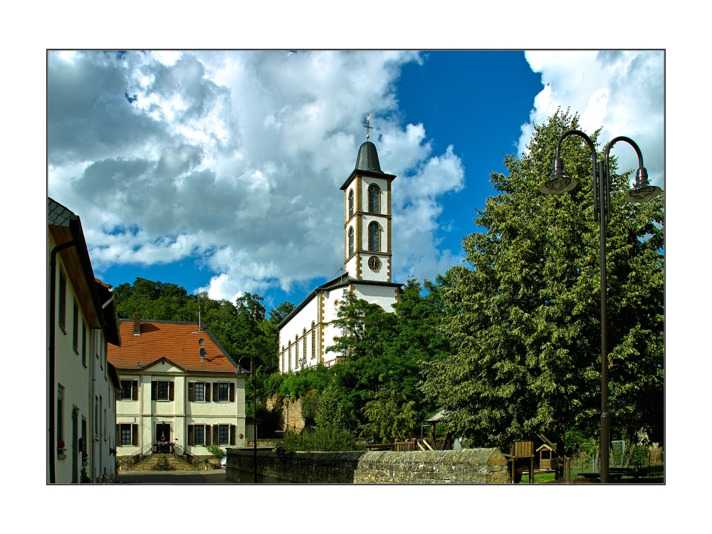 Hwheitz Dorfkirche Mandel Beavorschlag