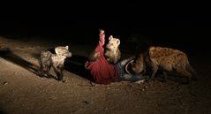 Hyänenfütterung in Harar