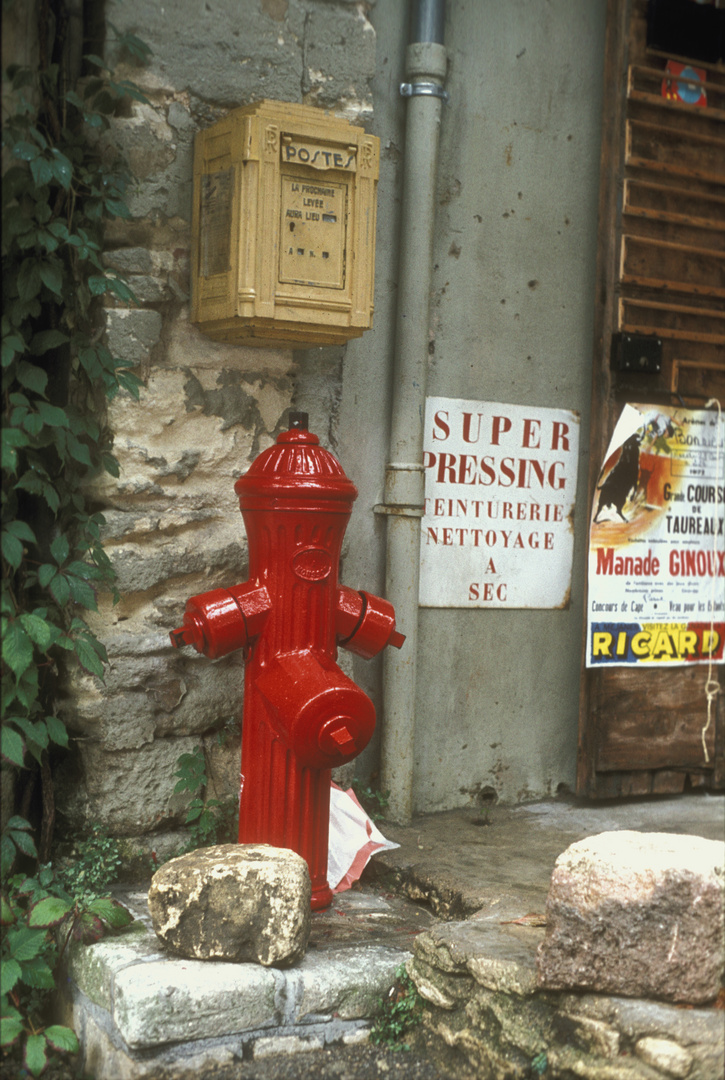 Hydrant in Bonnieux (Luberon)