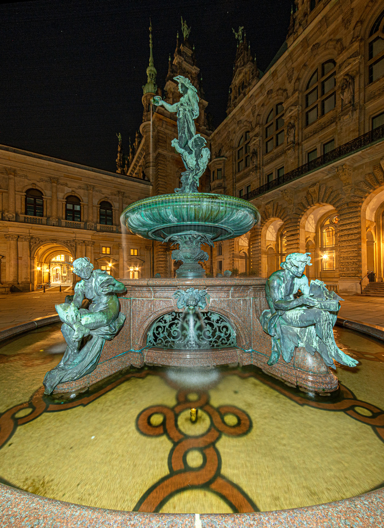 Hygieia-Brunnen Hamburger Rathaus