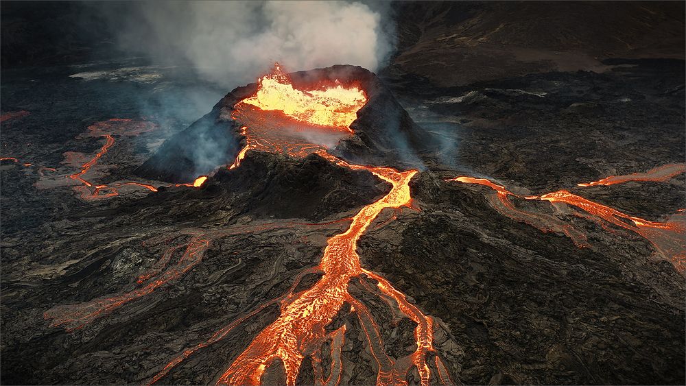 I C E L A N D III (Fagradalsfjall, an active volcano)