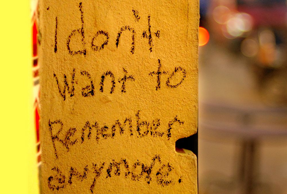 I DON`T WANT TO REMEMBER ANYMORE