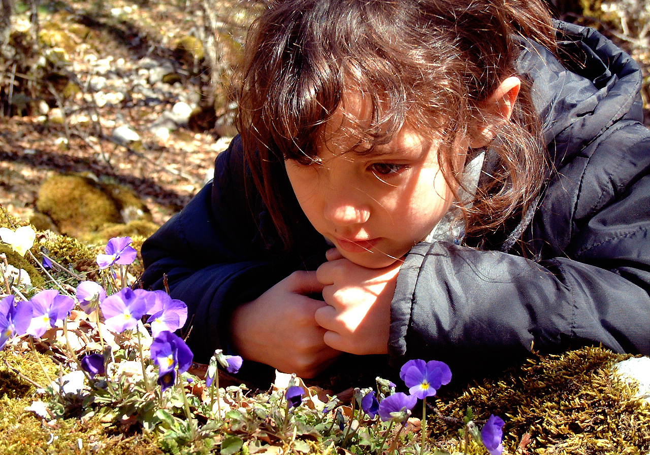 I fiori e la bambina