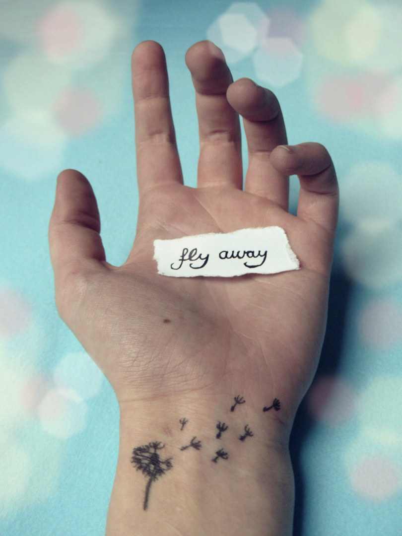 I just wanna fly away!