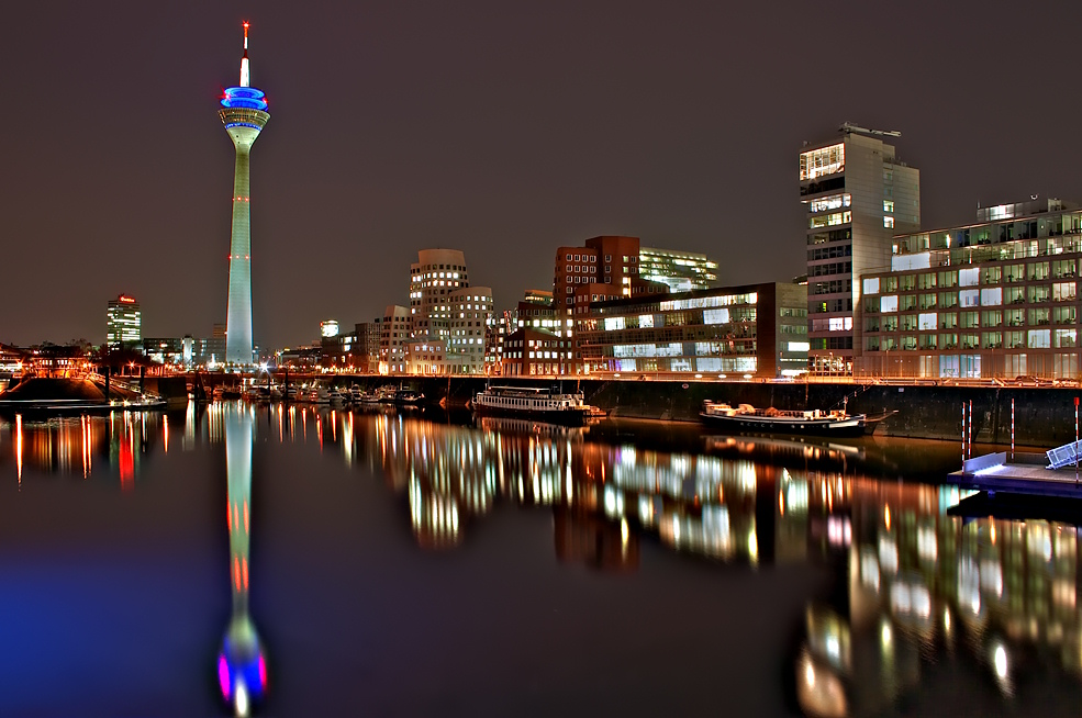 I l l u m i n a t i o n ----Düsseldorf I----