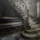 i like chopin...abandoned villa in France