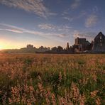 I R E L A N D - 3 --- Sonnenaufgang über Hore Abbey und Rock of Cashel