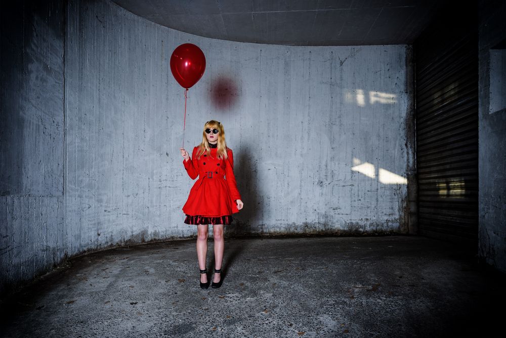 I wear my sunglasses at night Foto & Bild menschen Bilder auf