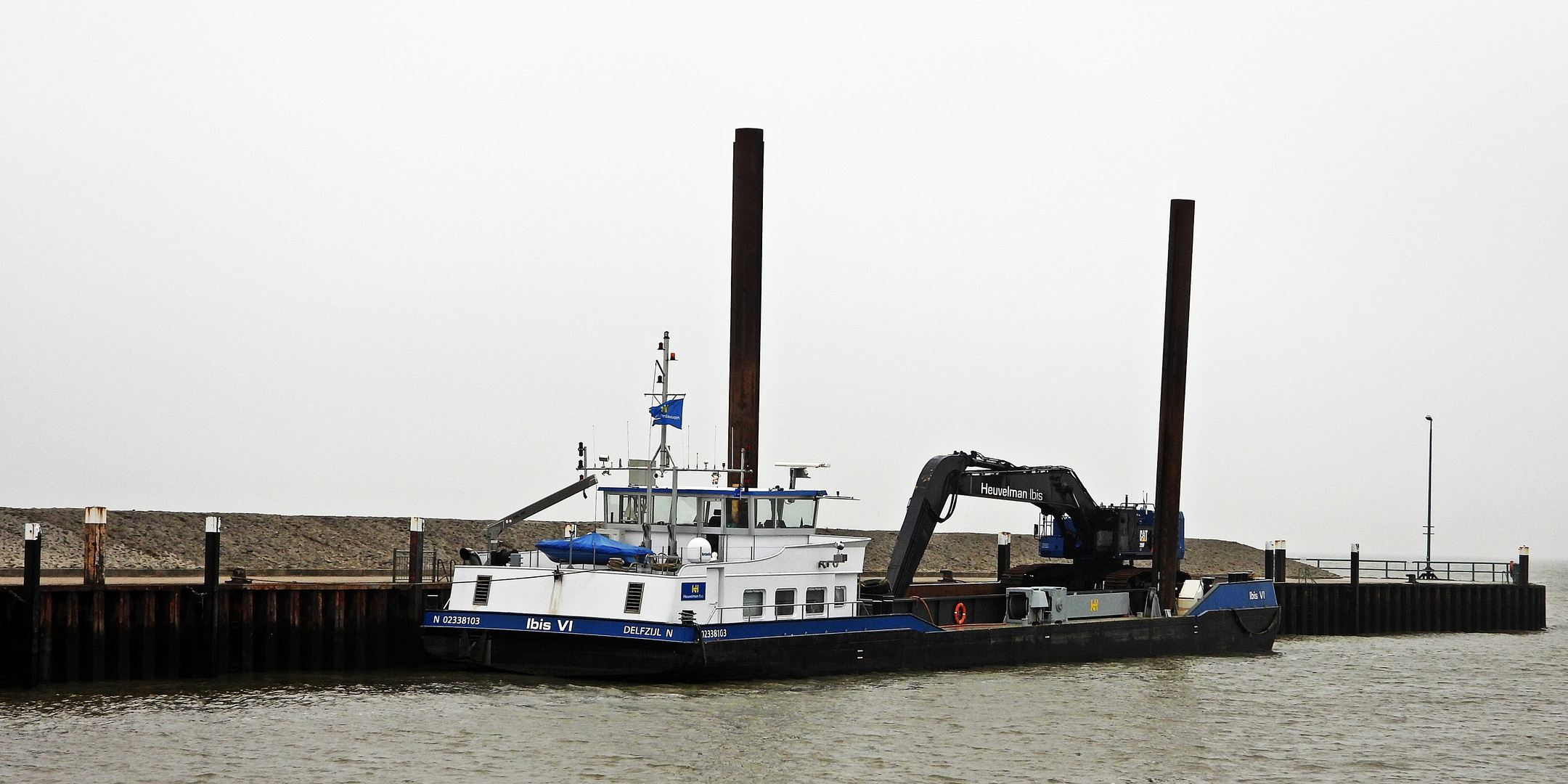 IBIS VI im Hafen Hooksiel