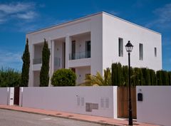 Ibiza - Architektur : Modernes Wohngebäude in Santa Gertrudis