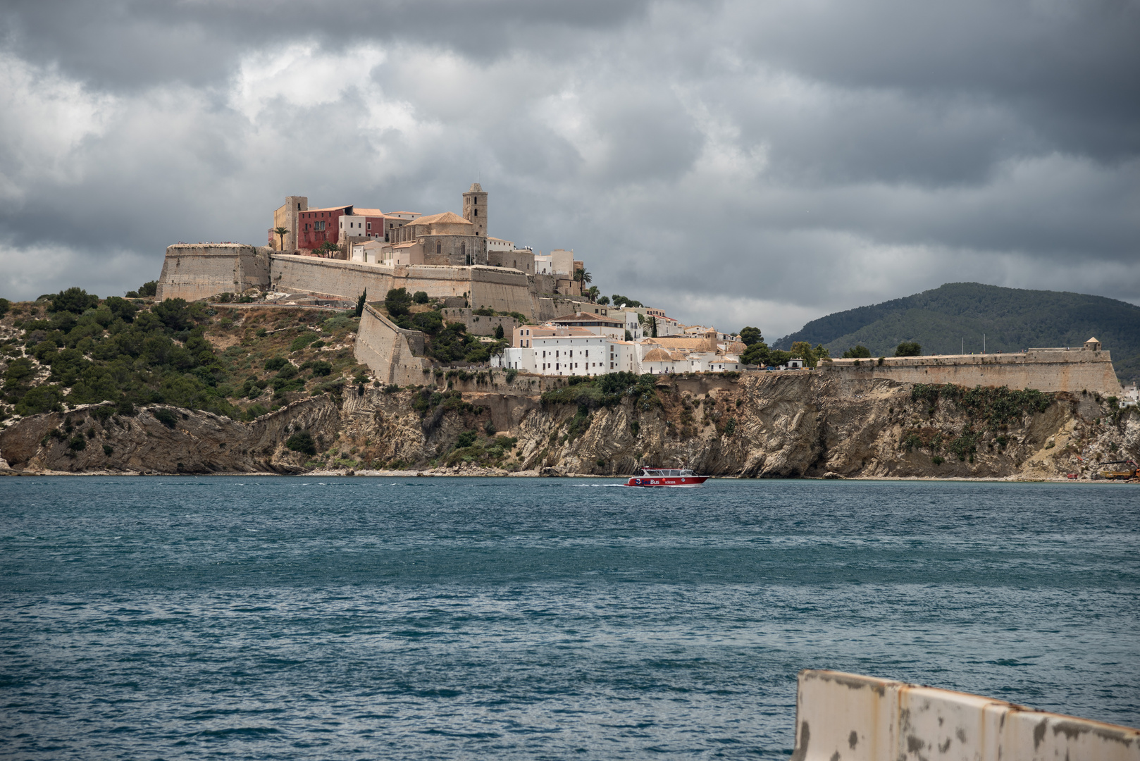 Ibiza Festung nach dem Regen !