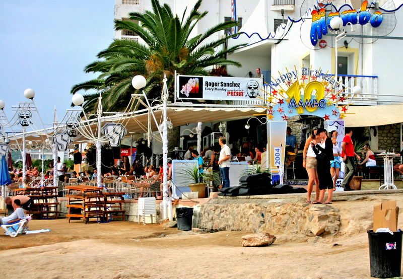 Ibiza Mambo Cafe 2004