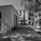 Ibiza Schwarz-Weiss (4): Plaça de la Constitució mit Markthalle