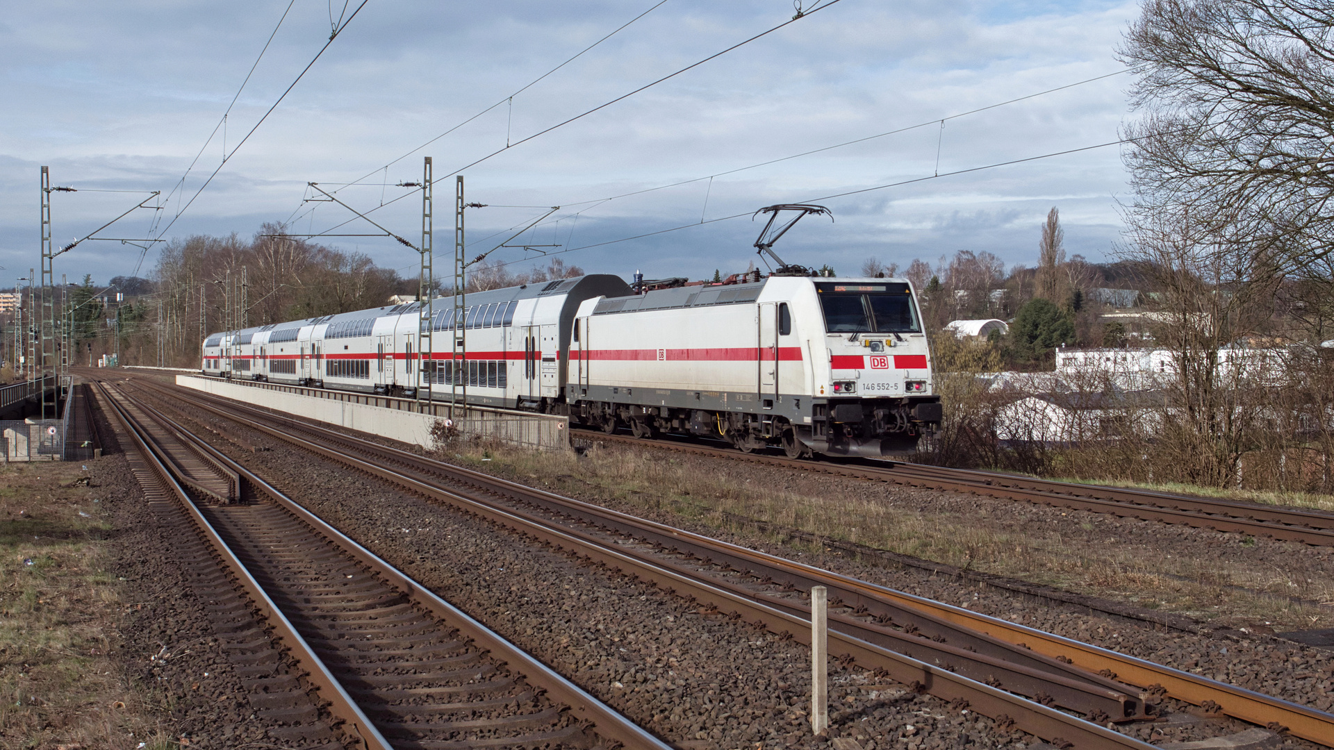 IC 2042 in Wuppertal-Sonnborn