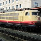 IC 2094 mit 103 245-7 in Ulm Hbf