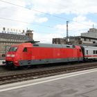 IC 2313 in der Einkaufsstadt