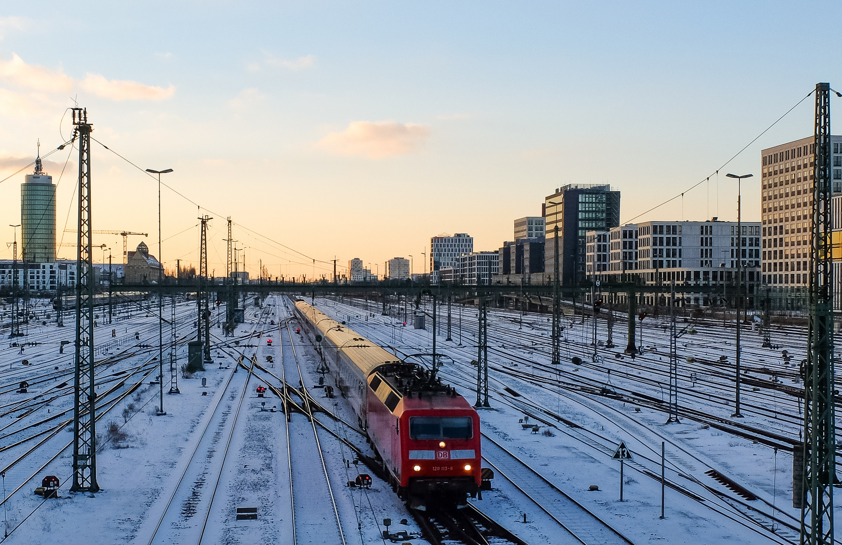 IC 2355 erreicht München Hbf