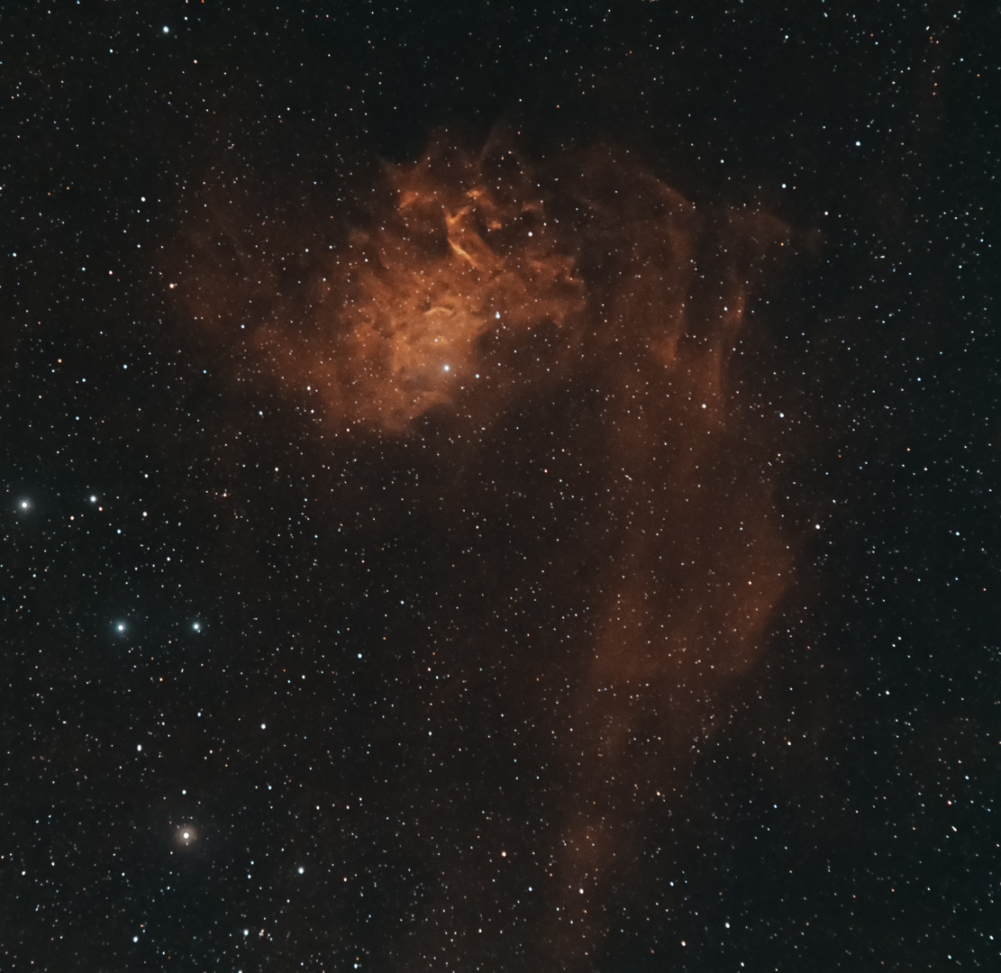 IC 405 Flaming Star Nebula