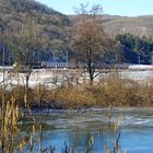 IC an der zugefrorenen Sauer bei Erpeldingen