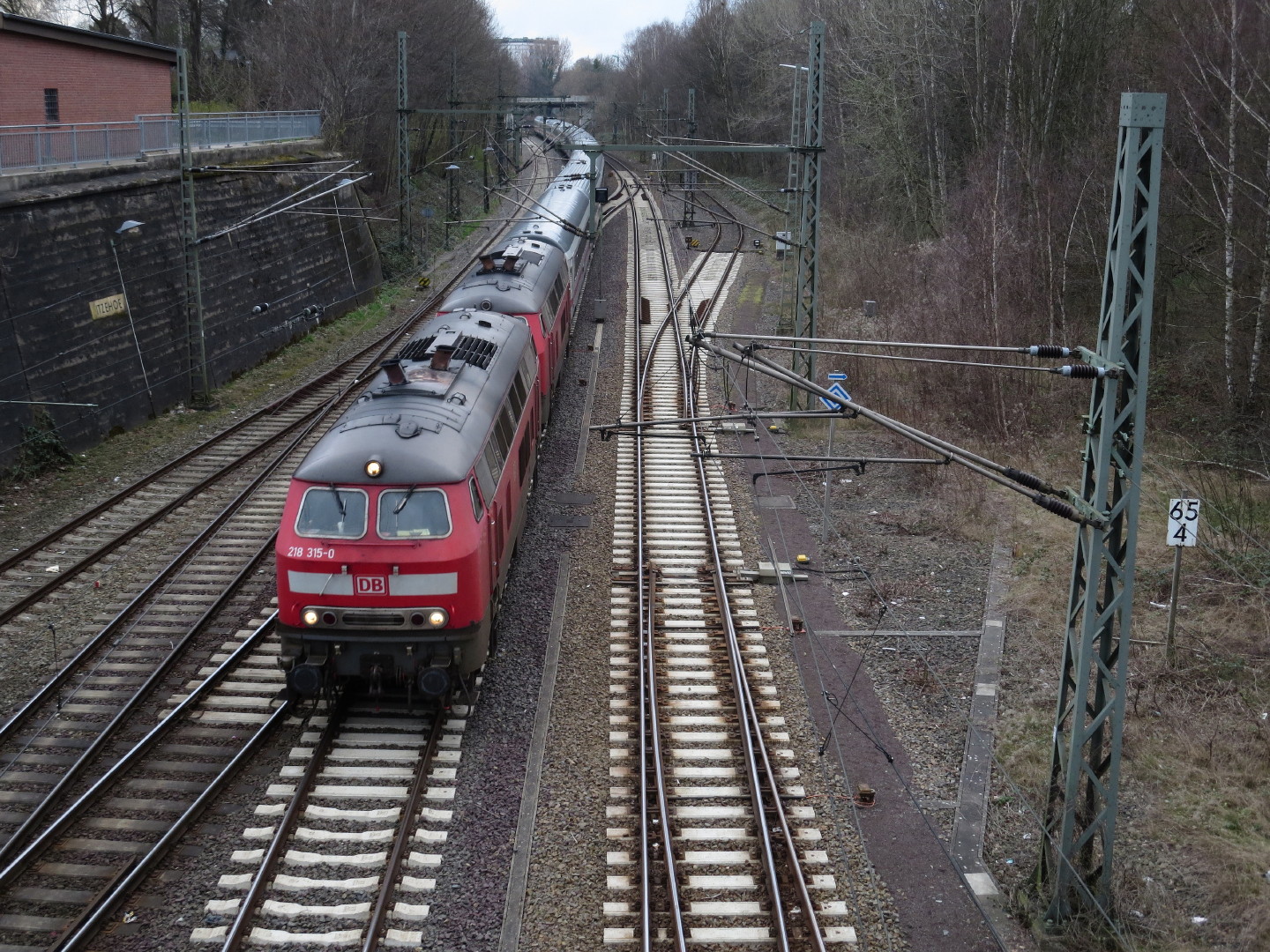 IC aus Westerland fährt in Itzehoe