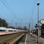 ICE 3 auf dem Weg zum HBf-Düsseldorf