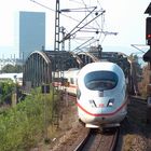 ICE 600 auf der Wiesenbrücke in Basel