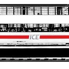 ICE am Bahnsteig