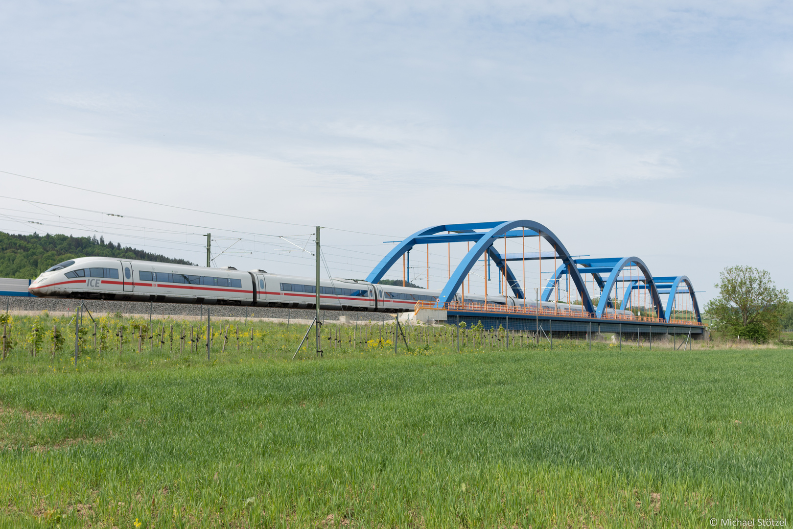 ICE auf der Neubaustrecke Ebensfeld - Erfurt