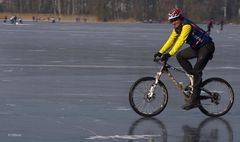 Ice-biker