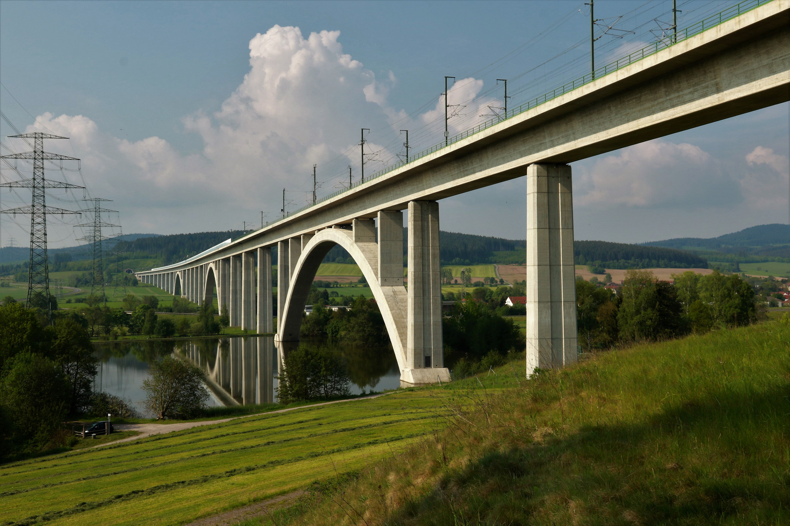 ICE-Brücke bei Langewiesen /Thür.