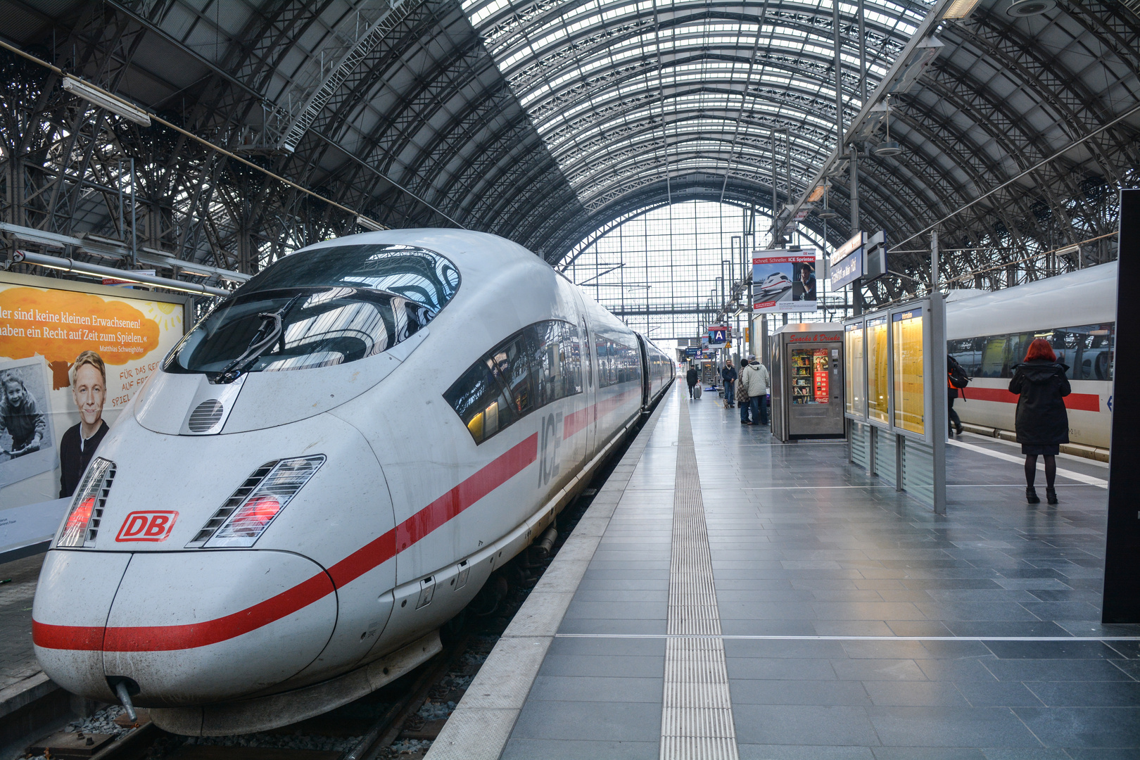 ICE in Frankfurt - Hauptbahnhof