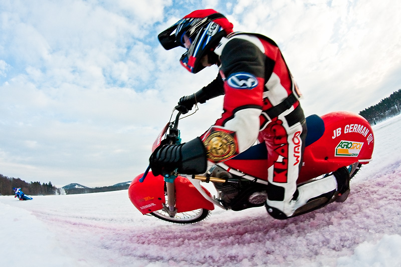 Ice speedway