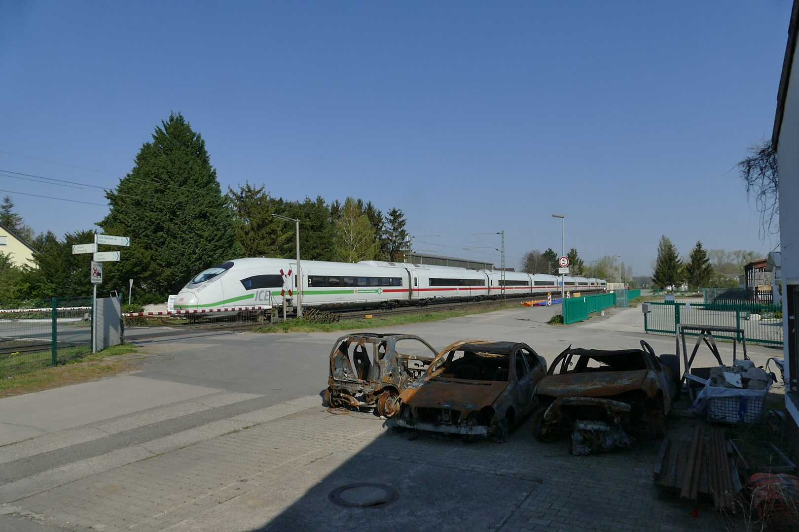 ICE Velaro in Bürstadt Bobstadt