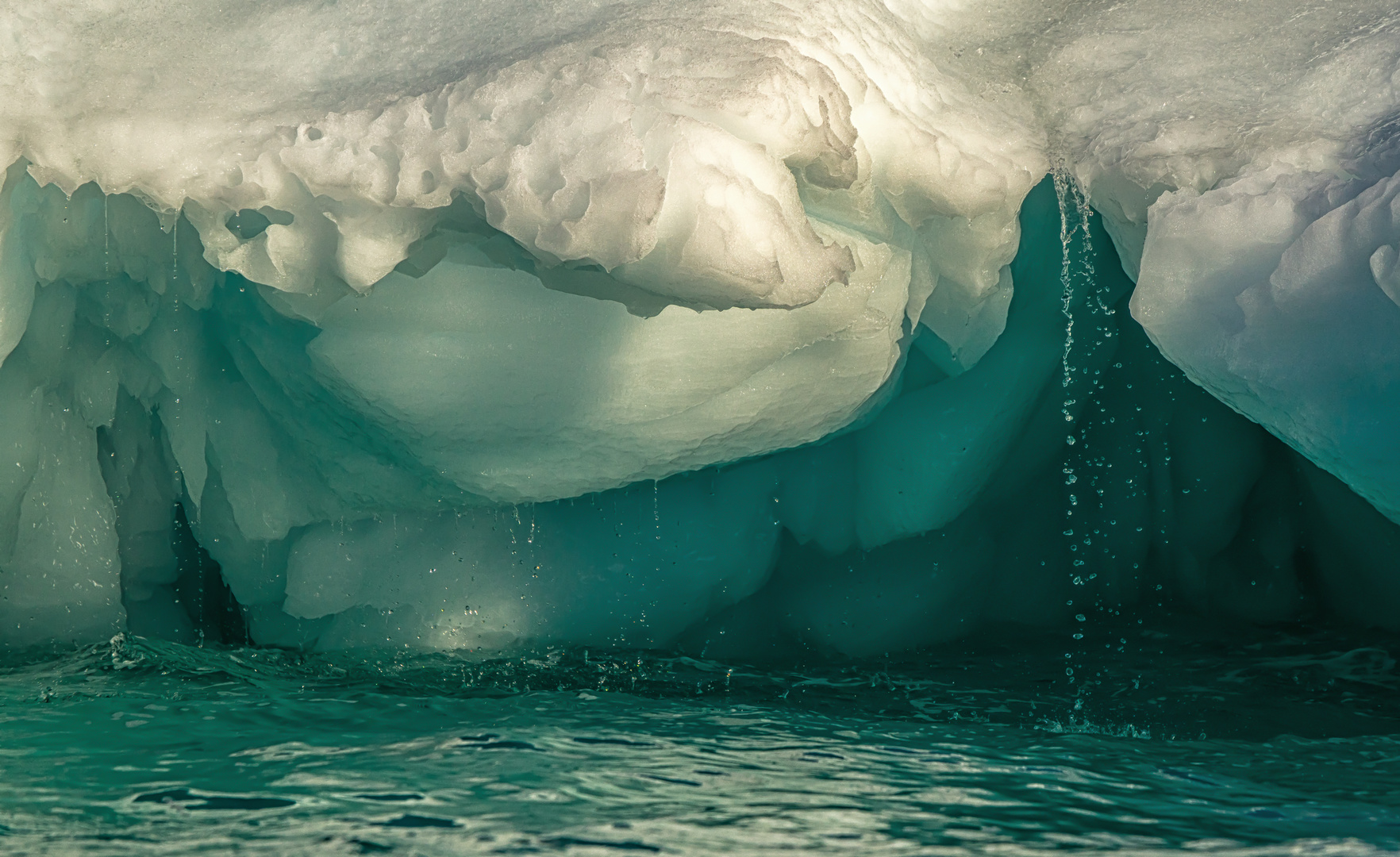 IceArt - Der weinende Eisberg