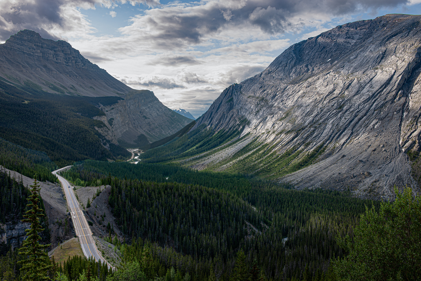 Icefield Parkway - Rocky Mountains