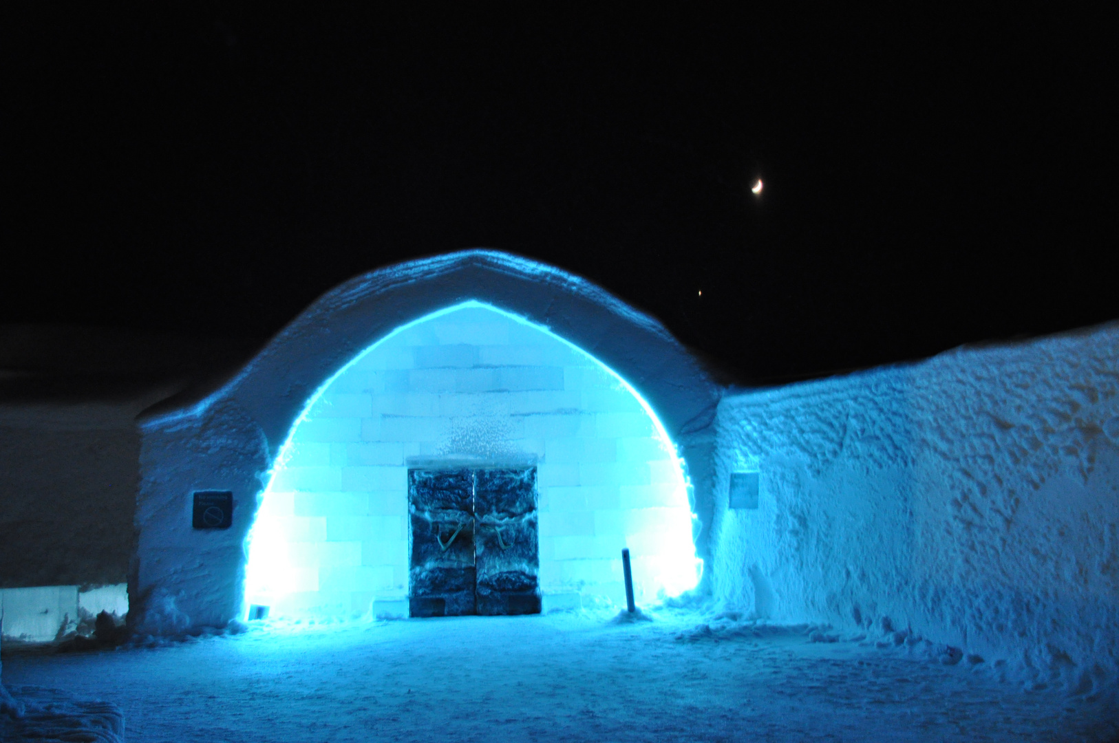 Icehotel - entrance