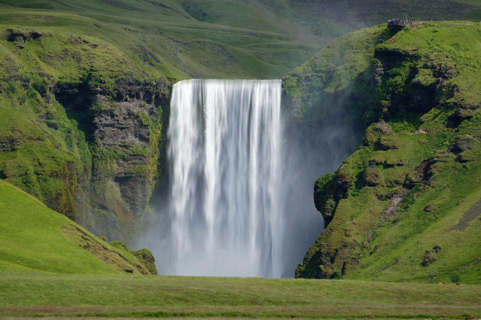 Iceland (Skogafoss)