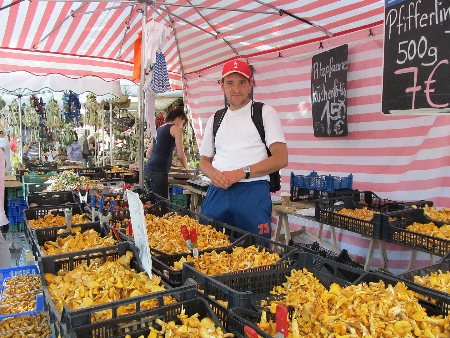 Ich am Viktualienmarkt im Schwammerlstand