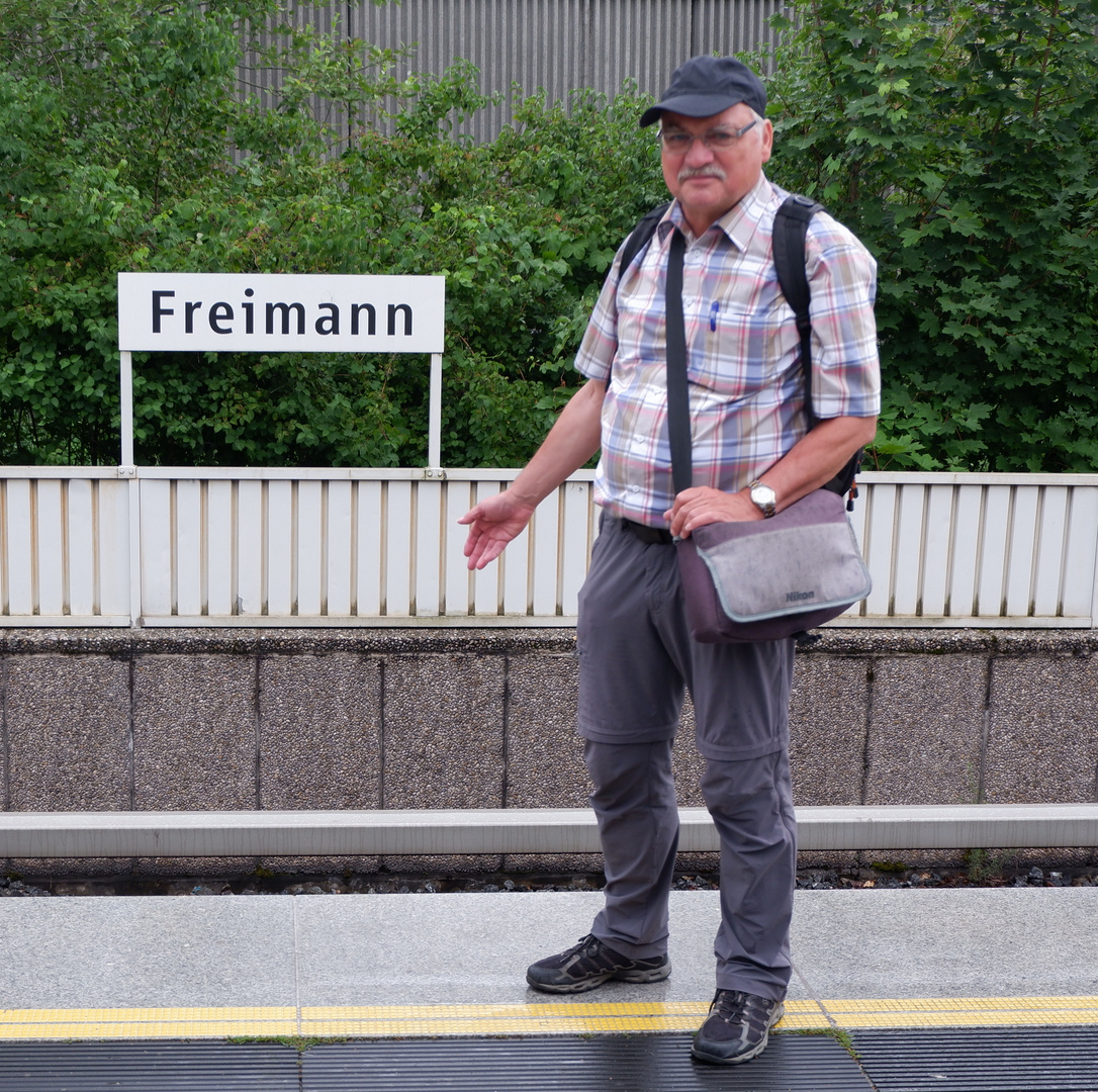 Ich, auf "meinem" U-Bahnhof