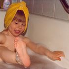 Ich beim Badevergnügen mit drei Jahren ; ))